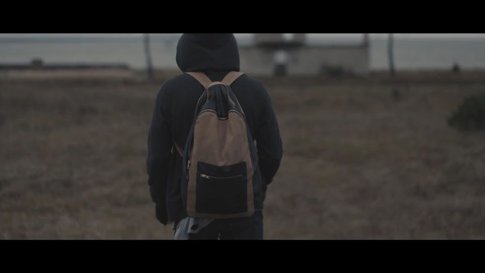 这首把我听哭的歌。